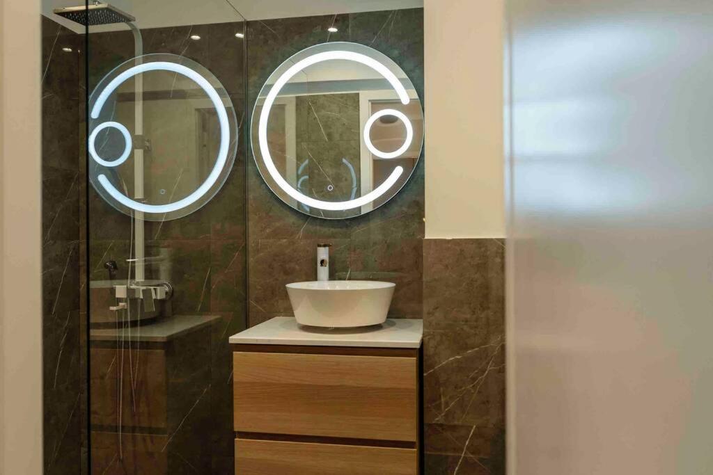 Stunning Views 2Br Intercontinental Flat Apartment Bucharest Exterior photo